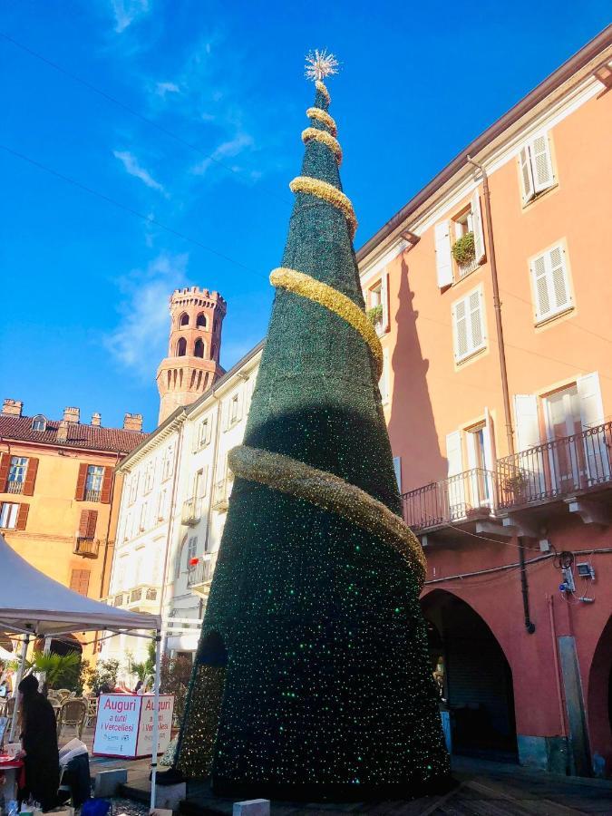 Cozy Place 10 Vercelli Bagian luar foto