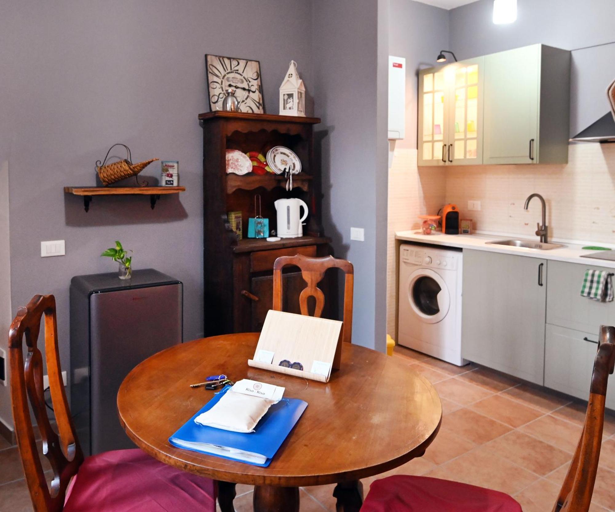 Cozy Place 10 Vercelli Bagian luar foto